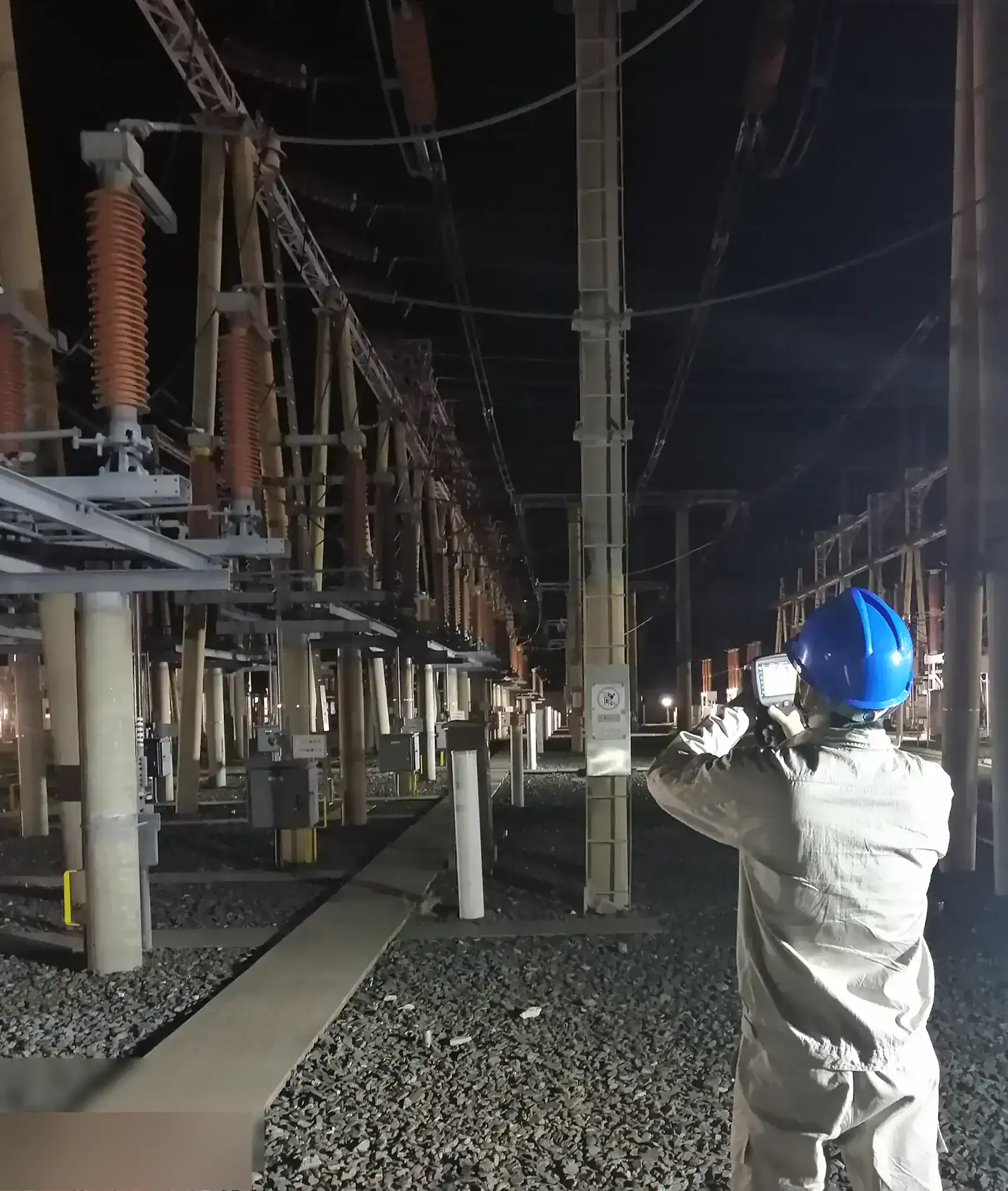 Anonymous night-time thermal inspection at a substation