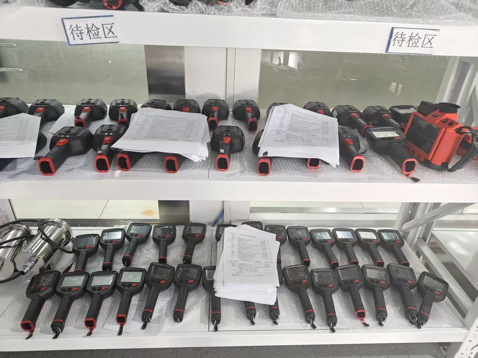 Thermal imaging equipment arranged for inspection